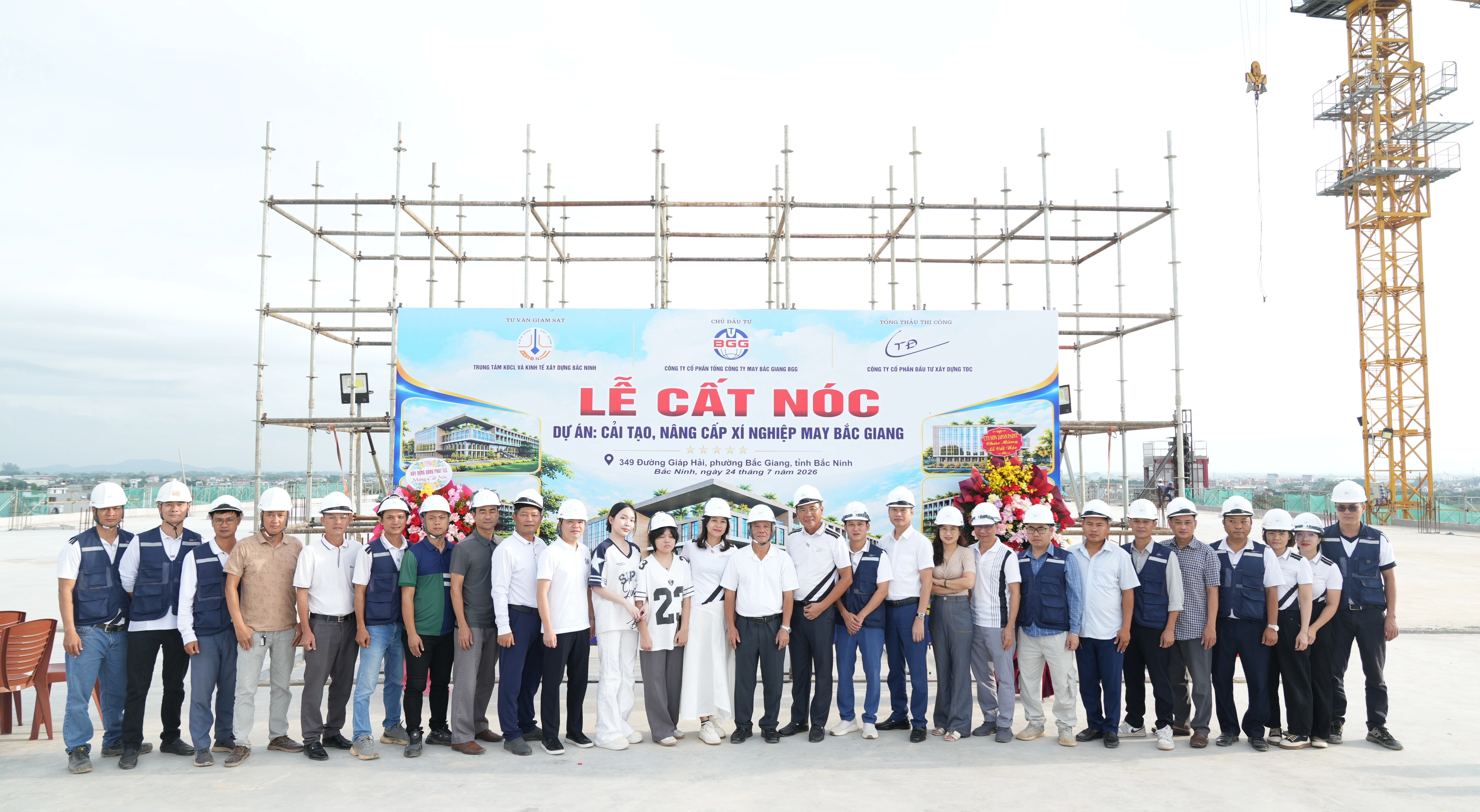 Lễ Cất Nóc dự án